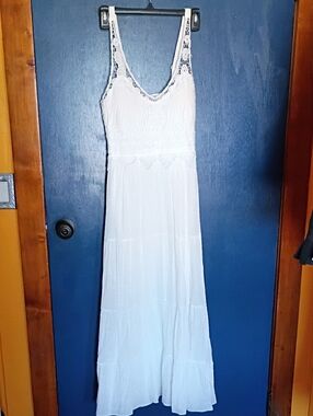 Small White Lace-Trim Maxi Dress - Women